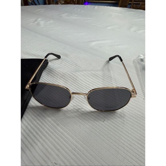 Quay Big Time Gold Frame Polarized Smoke Lens Sunglasses main image 10